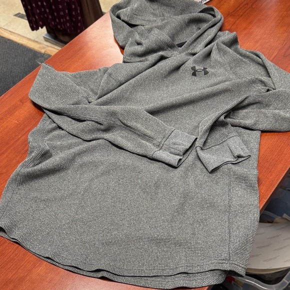 Under armour hooded top S // 081324 - Picture 1 of 2